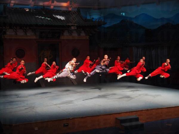 國泰花車巡遊 尖沙咀初一晚 Party time